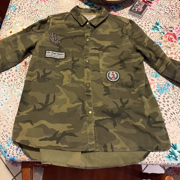 Zara Trafaluac Camo Military Long Sleeve Shirt with Patches and Snaps Up New - Picture 7 of 13